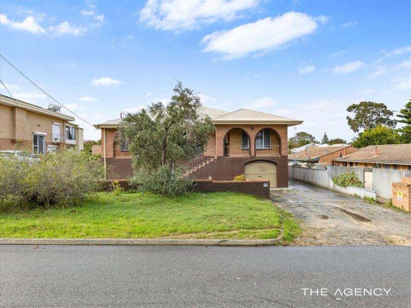 16 Young Place, Hamilton Hill WA 6163