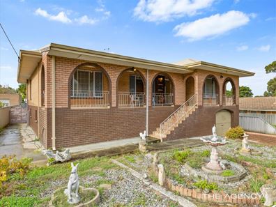 16 Young Place, Hamilton Hill WA 6163
