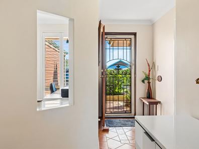 58 Carnegie Parade , Success WA 6164