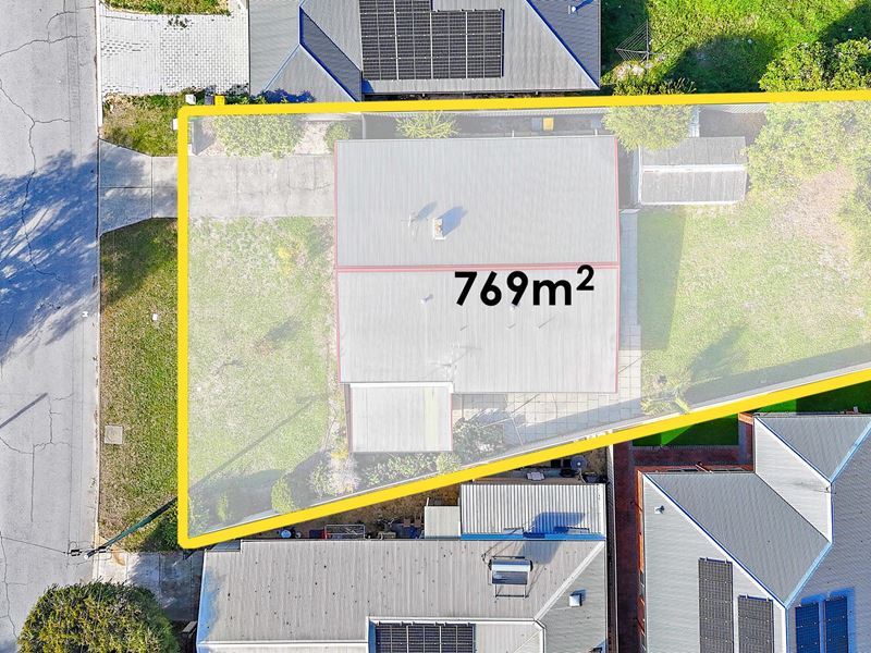 25 Wicklow Street, Thornlie WA 6108