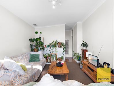 25 Wicklow Street, Thornlie WA 6108