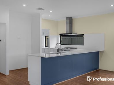 22 Berryana Loop, Girrawheen WA 6064