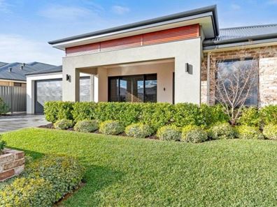 6 Allwood Parade, Bullsbrook WA 6084