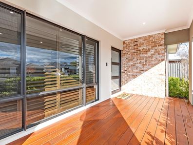 6 Allwood Parade, Bullsbrook WA 6084