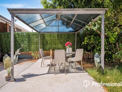 4A Albourne Way, Balga WA 6061