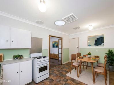 30 Grasmere Way, Kelmscott WA 6111