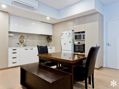 64/20 Rowe Ave, Rivervale WA 6103