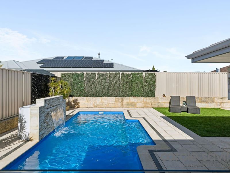 4 Saponara Drive, Sinagra