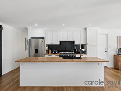 4 Saponara Drive, Sinagra WA 6065