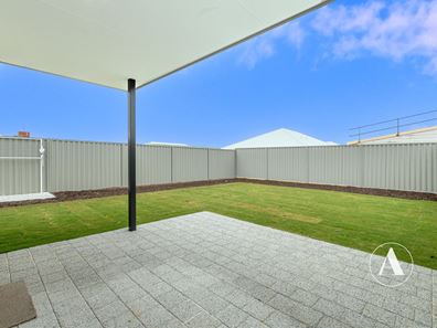 15A Pistachio Grove, South Yunderup WA 6208