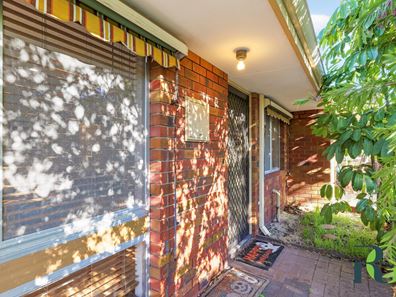 1/304 Preston Point Road, Attadale WA 6156