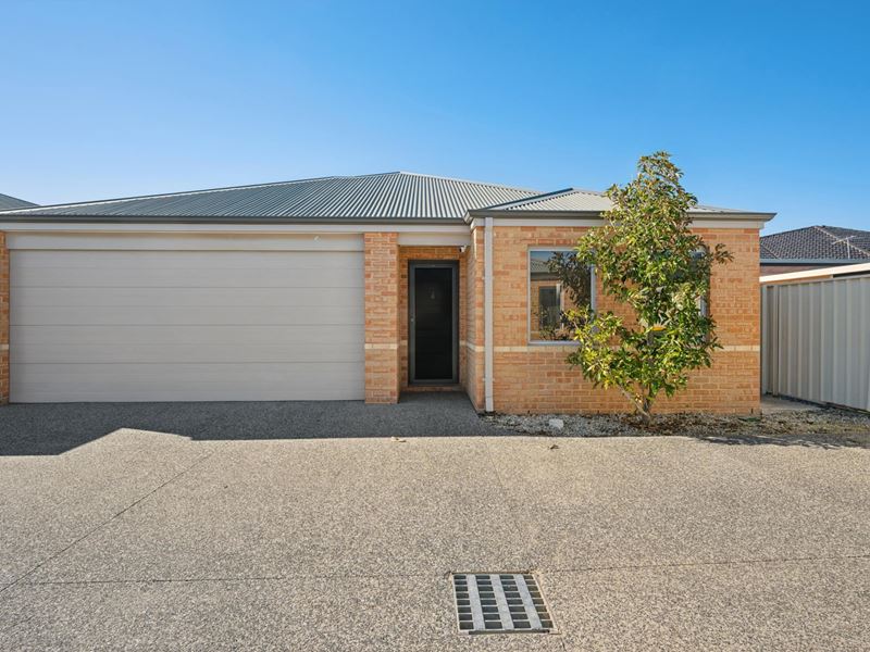 4/18 Flynn Street, Canning Vale WA 6155