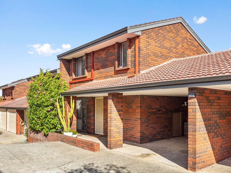 7/3 Robin Street, Menora WA 6050