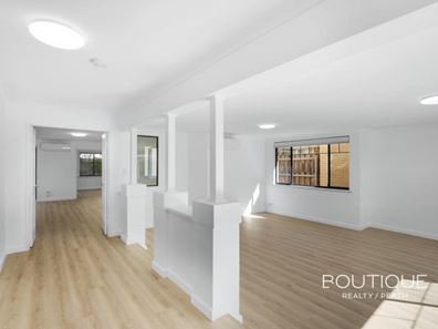 25 Parkwater Gardens, Churchlands WA 6018