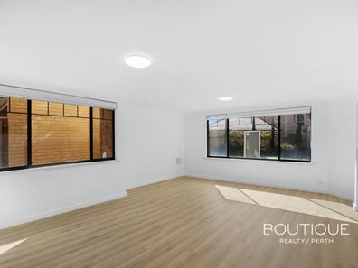 25 Parkwater Gardens, Churchlands WA 6018