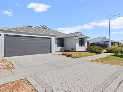 26 Drimmie Road, Clarkson WA 6030