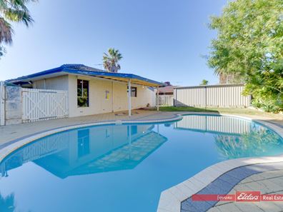 9 Laguna Street, Safety Bay WA 6169