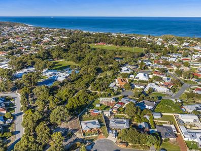 15 Schooner Place, Yanchep WA 6035