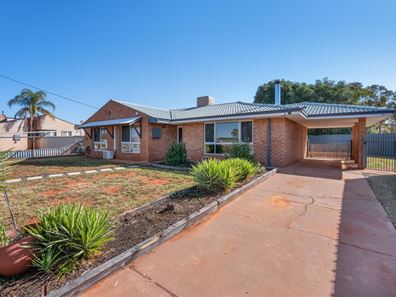4 St John Grove, Hannans WA 6430