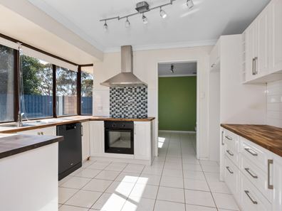4 St John Grove, Hannans WA 6430