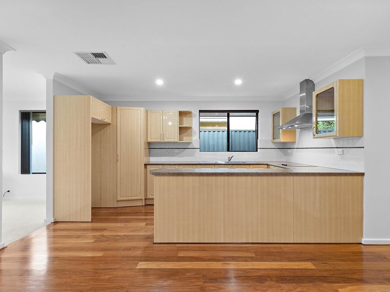 81A Ocean Road, Coogee WA 6166