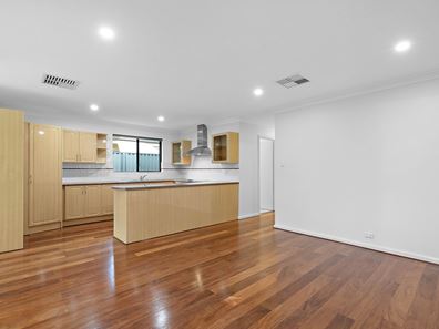 81A Ocean Road, Coogee WA 6166
