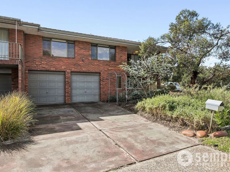 18A Cardinal Crescent, Leeming