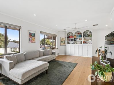 18A Cardinal Crescent, Leeming WA 6149