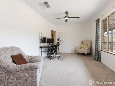 25 Marwood Way, Willetton WA 6155