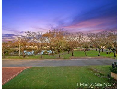 12 Baychester Circle, Canning Vale WA 6155