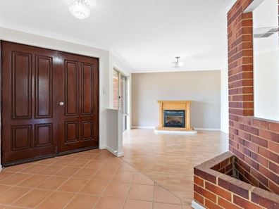 6 Carcoo Court, Beckenham WA 6107