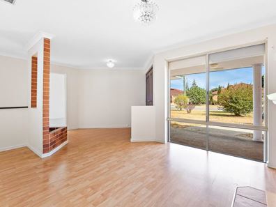 6 Carcoo Court, Beckenham WA 6107