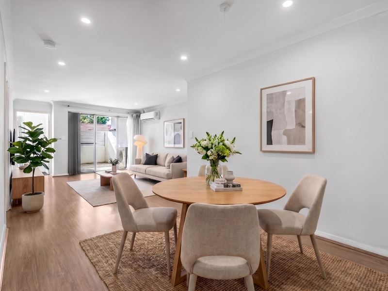 4/5 Parkview Parade, Redcliffe