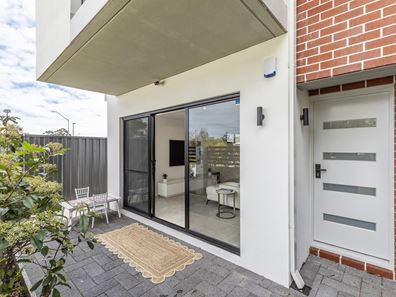 28 Leeder Street, Mount Hawthorn WA 6016