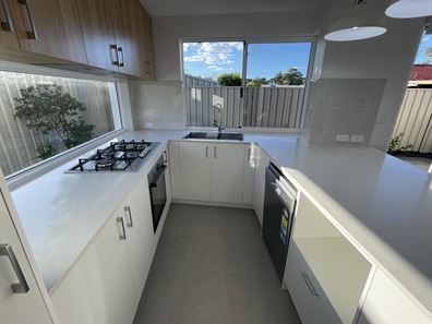 1 Lauri Court, Parkwood WA 6147