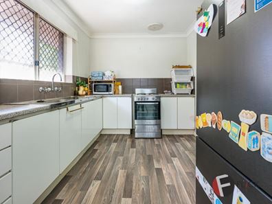 52B Templeton Crescent, Girrawheen WA 6064
