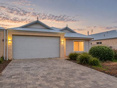 31 Hirono Loop, Dunsborough WA 6281