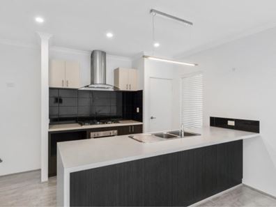 11 Scrubwren Circuit, Alkimos WA 6038