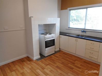 4 Flinders Lane, Rockingham WA 6168
