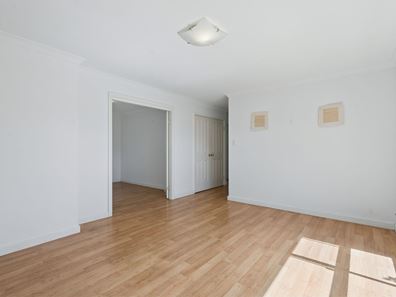 10A Lloyd Street, Cannington WA 6107
