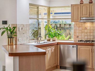1/23 Pepler Ave, Salter Point WA 6152
