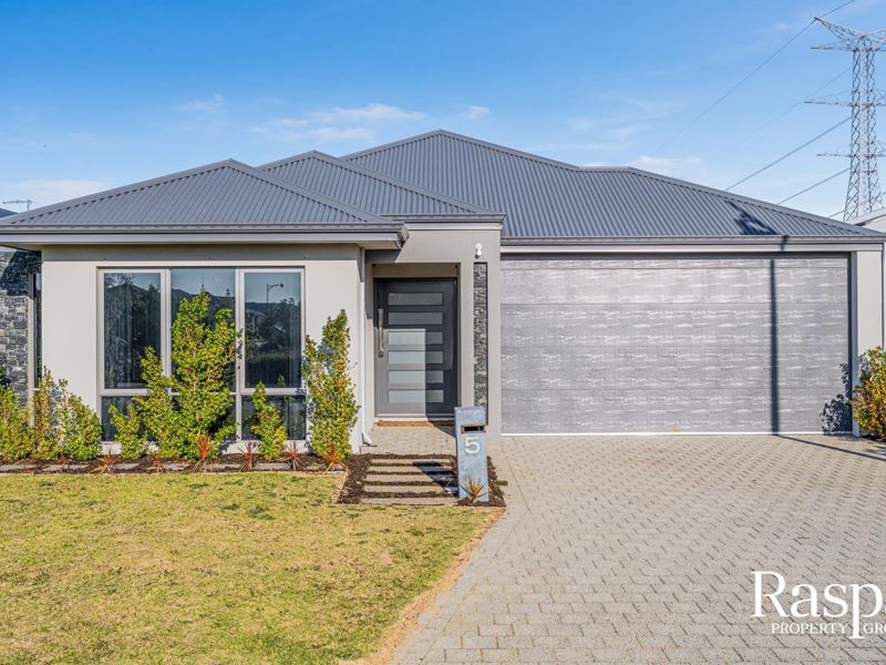 5 Nannup Parkway, Piara Waters WA 6112