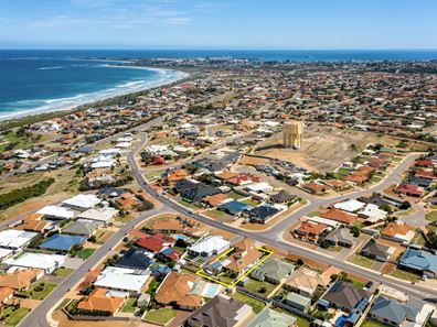 48 Barrett Drive, Wandina WA 6530