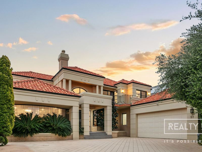 37 Amaroo Place, Duncraig WA 6023