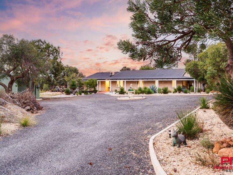 8 Valley Road, Woodridge WA 6041