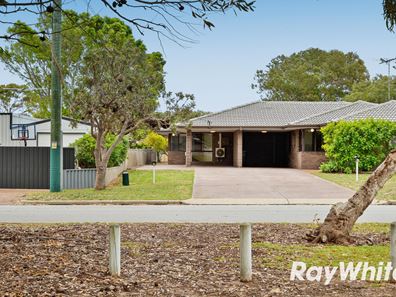 2/8 Cathryn Street, Halls Head WA 6210