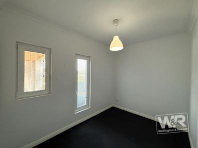 28 Bylund Way, Mckail WA 6330
