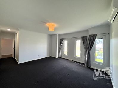 28 Bylund Way, Mckail WA 6330