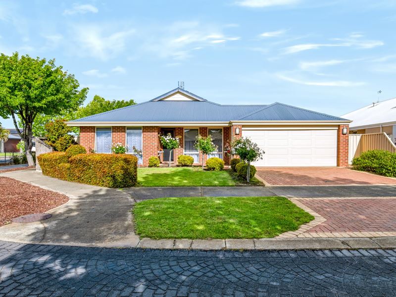 14 Garrigue Gardens, Yalyalup WA 6280