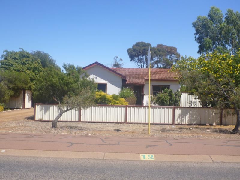 12 SOUTH ROAD, Lake Grace